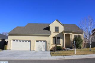 1413 Harrison St, Kennewick, WA 99338-2180