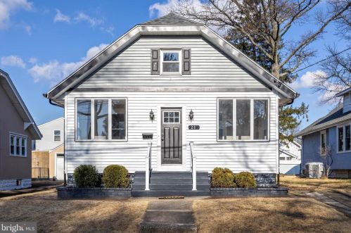 21 Park Ave, Camden NJ  08107-1032 exterior