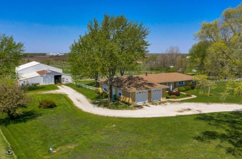 31400 Smith Rd, Lorenzo, IL 60481-8884