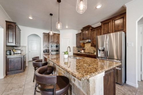 6825 San Luis Trl, Fort Worth TX  76131 exterior