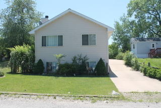 134 Fossil Lake Rd, Lorenzo, IL 60481-8532