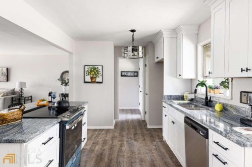 1903 Mcjenkin Dr, Atlanta GA  30345-3005 exterior