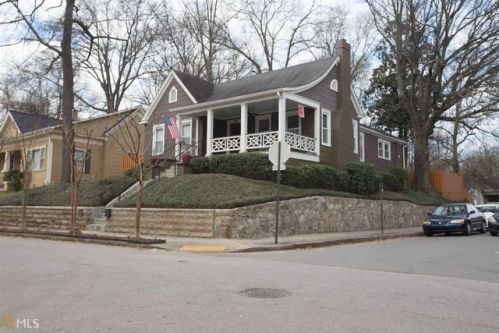 1084 Center St, Atlanta, GA 30318-7962