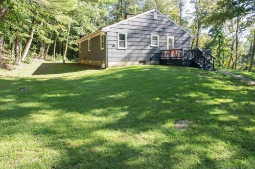 118 Orchard Hill Rd, Torrington CT  06791-1621 exterior