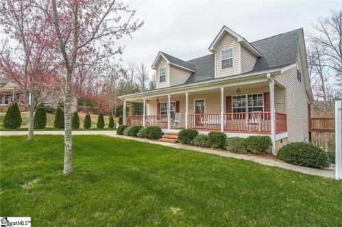 229 Laurel Oak Ln, Pickens, SC 29671-7612