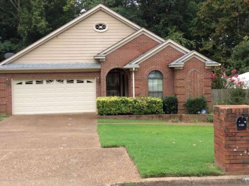 1161 Haleville St, Southaven, MS 38671-2338