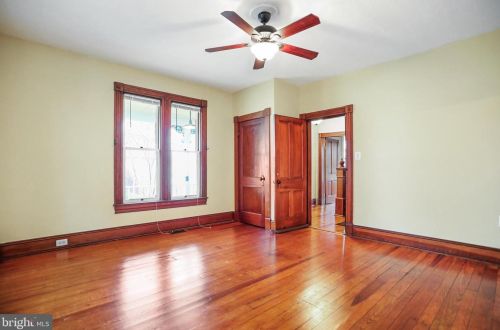 328 Mildred St, Charles Town WV  25414-1834 exterior