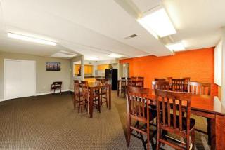6310 Greenspring Ave, Baltimore MD  21209-3202 exterior