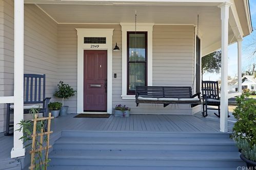 2549 D St, La Verne, CA 91750-4419