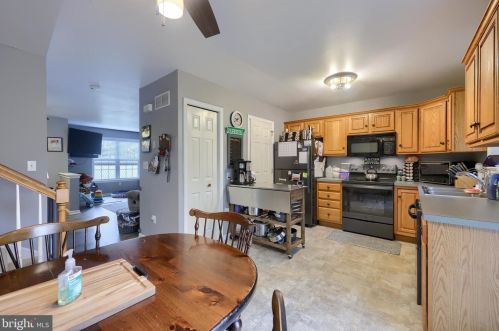 567 State St, Ephrata PA  17522-1741 exterior