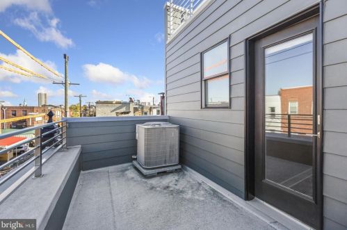 912 Ellsworth St, Philadelphia PA  19147-4621 exterior