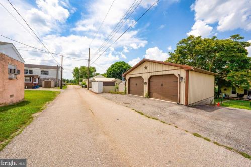 1722 King St, York PA  17404-5619 exterior