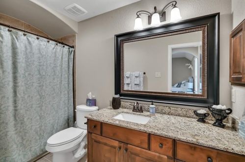 2406 Belton Shores Dr, Conroe TX  77304-4582 exterior