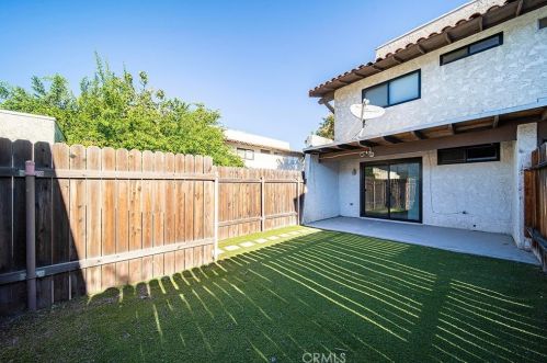 1426 Everton Pl, Riverside CA  92507-4439 exterior