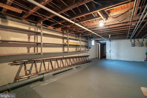 43 Vermont St, Trenton NJ  08648-4547 exterior