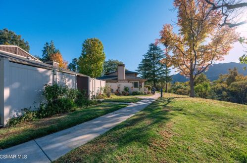 5329 Argos St, Calabasas, CA 91301-3371