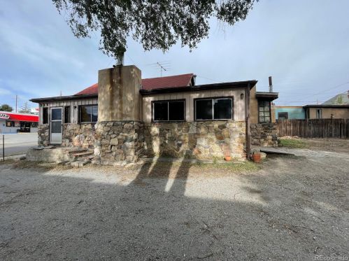 334 1st St, Salida, CO 81201-2802