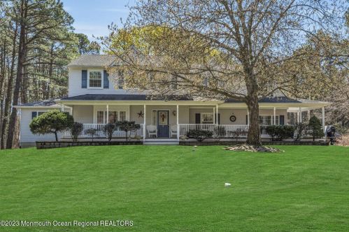 1250 Pershing Ave, Lakehurst, NJ 08759-3924