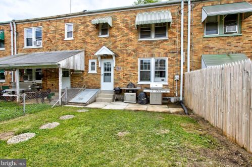 555 Burrowes Ave, Lancaster PA  17602-2120 exterior