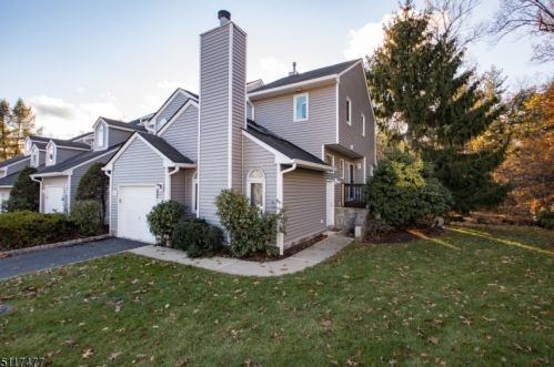 43 Lapis Cir, Town Center, NJ 07052-2158