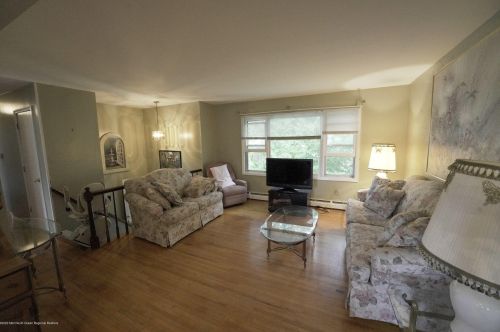 100 Sudbury Rd, Point Pleasant Beach, NJ 08742-5433