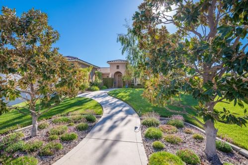 8064 Pepita Ct, Riverside, CA 92508-8725
