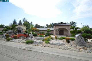 415 Ranch St, Visalia, CA 93291-4321