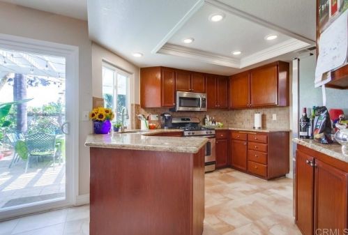 1195 Beacon Hl, San Marcos, CA 92078-5431