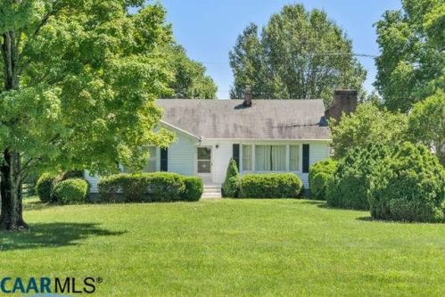 51 Well Water Rd, Scottsville, VA 24590-5413