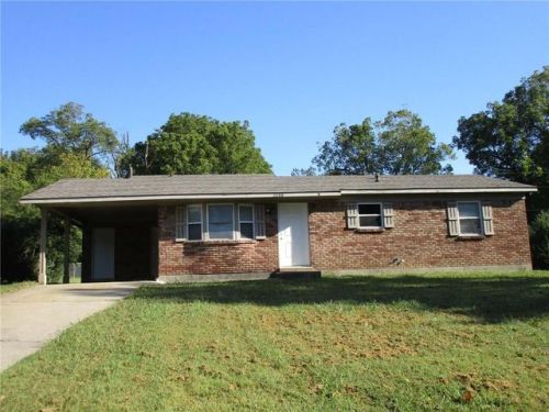 2200 Cottonwood Pl, Springdale, AR 72762-7310