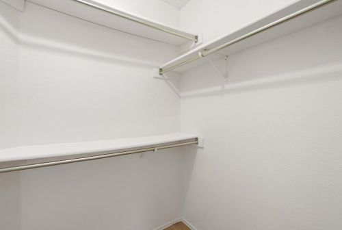 2117 Carnation Ct, Garland TX 75040-2805 exterior