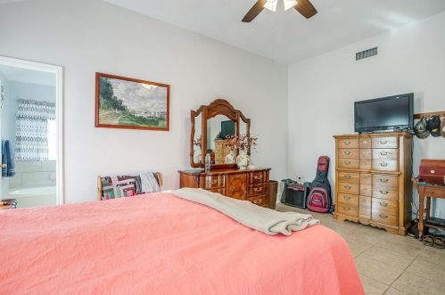 7133 Summerset Dr, Fort Worth TX  76126-4534 exterior