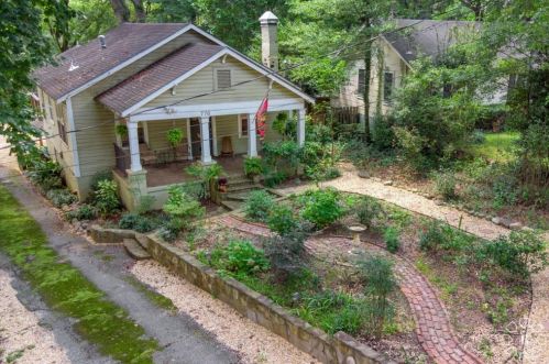 770 Mclendon Dr, Scottdale, GA 30079-1009