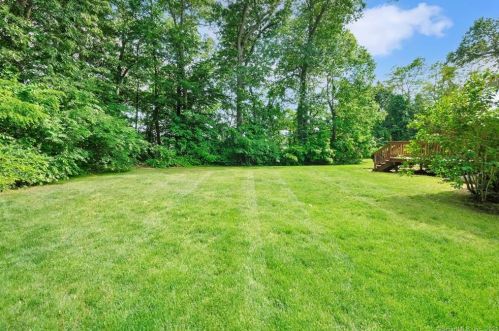 178 Eastwood Cir, Windsor CT  06095-1347 exterior