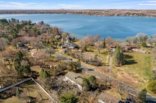 5490 Carlson Rd, Saint Paul MN  55126-1216 exterior