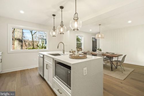 2906 Stanton Ave, Silver Spring MD  20910-1217 exterior