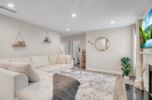 1201 Country Park Dr, Smyrna GA  30080-8226 exterior