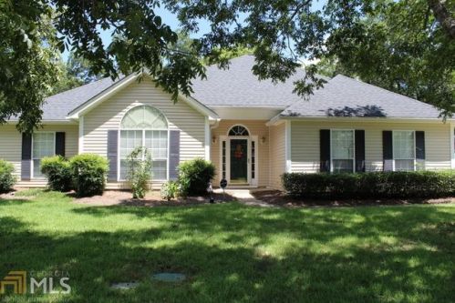 505 Grove Ln, Kathleen, GA 31047-3204