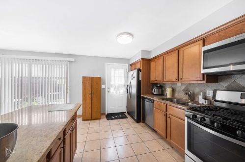 7795 Nordica Ave, Niles IL  60714-3311 exterior