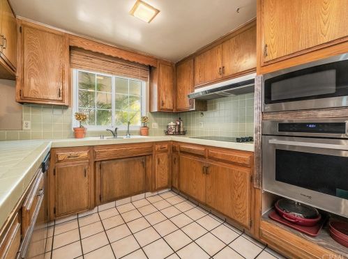 8354 Coleman St, Riverside CA  92504-3119 exterior