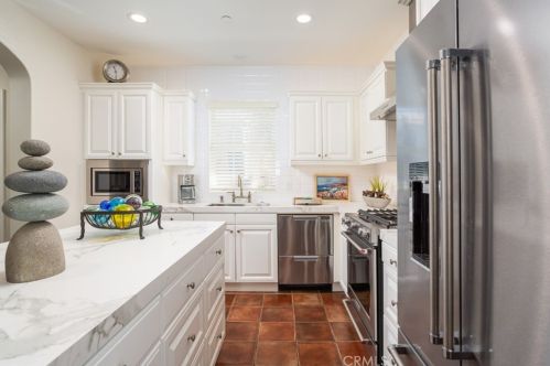 57 Arborside, Irvine CA  92603-0111 exterior