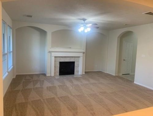 18 Valewood Pl, Conroe TX  77384-5083 exterior