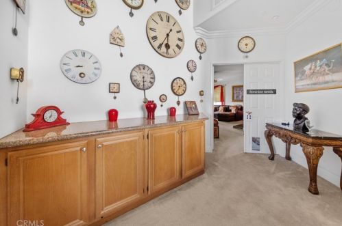 11364 Pondhurst Way, Riverside CA  92505-3471 exterior