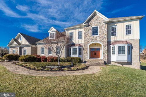 16585 Lance Trail Ct, Hamilton, VA 20158-9483