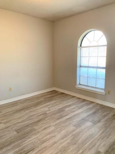 1304 Seabrook Dr, Plano TX  75023-2927 exterior