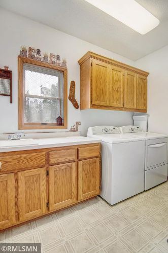 10098 Bridgewater Pkwy, Saint Paul MN  55129-8576 exterior