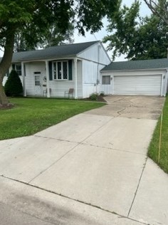113 Miles Ct, Hollowayville, IL 61356-1554