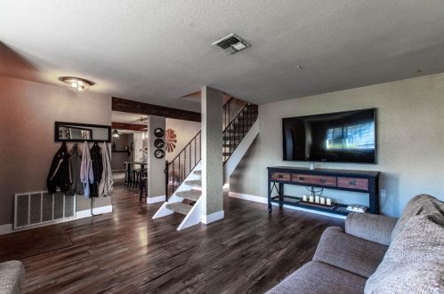 7918 Blazingwood Dr, Citrus Heights, CA 95621-0921