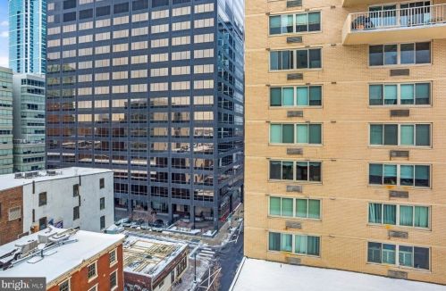 1939 Chestnut St, Philadelphia PA  19103-3504 exterior