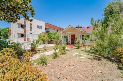 219 Acacia Ave, Glendale CA  91205-3154 exterior